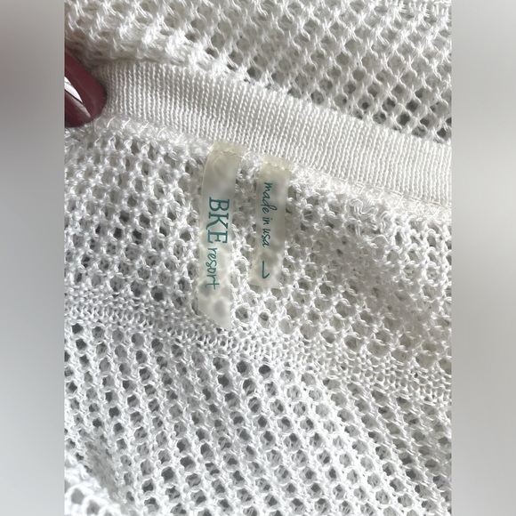 BKE Resort White Open Weave Swim Coverup, Size Large - Picture 7 of 10